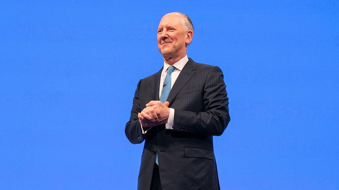 Presidente y director general de AIG, Peter Zaffino